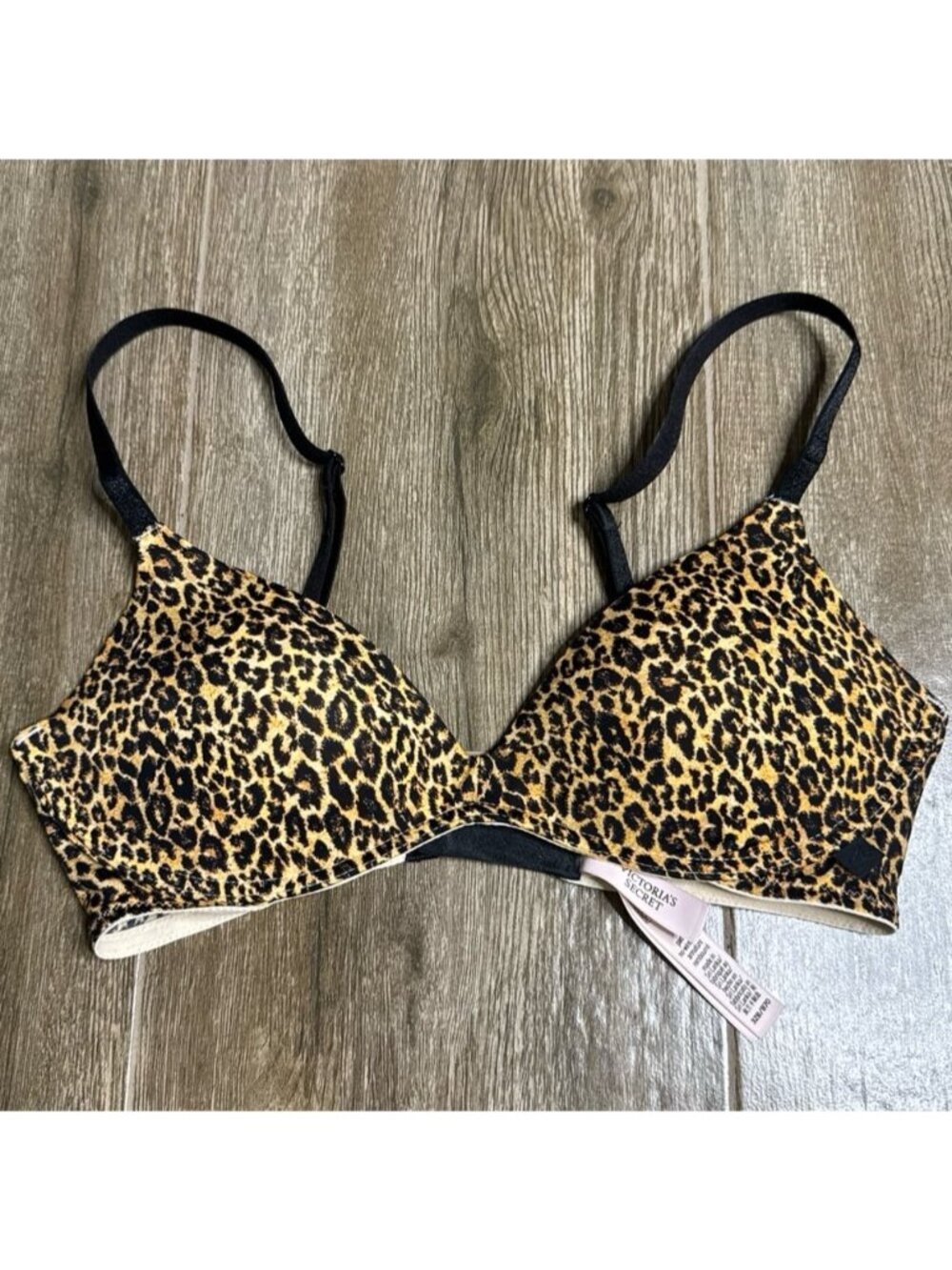 Victoria’s Secret Leopard Print Wireless Bra Bralette 32B
